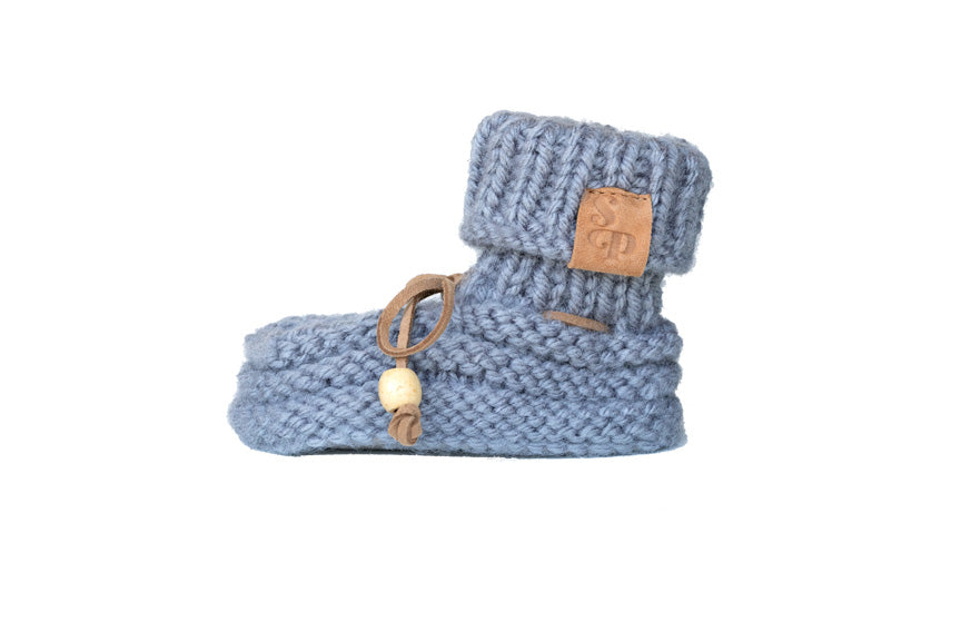 LUNA - Hand Knit Slip On - Grey